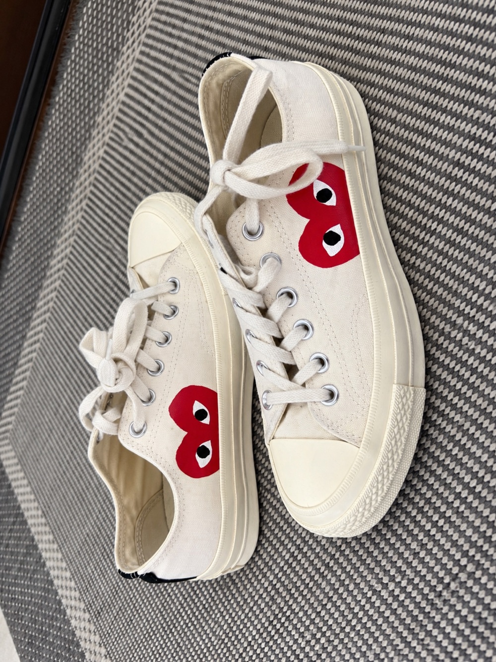 Comme des Garcons Kids Cream Canvas Sneakers with Red Heart